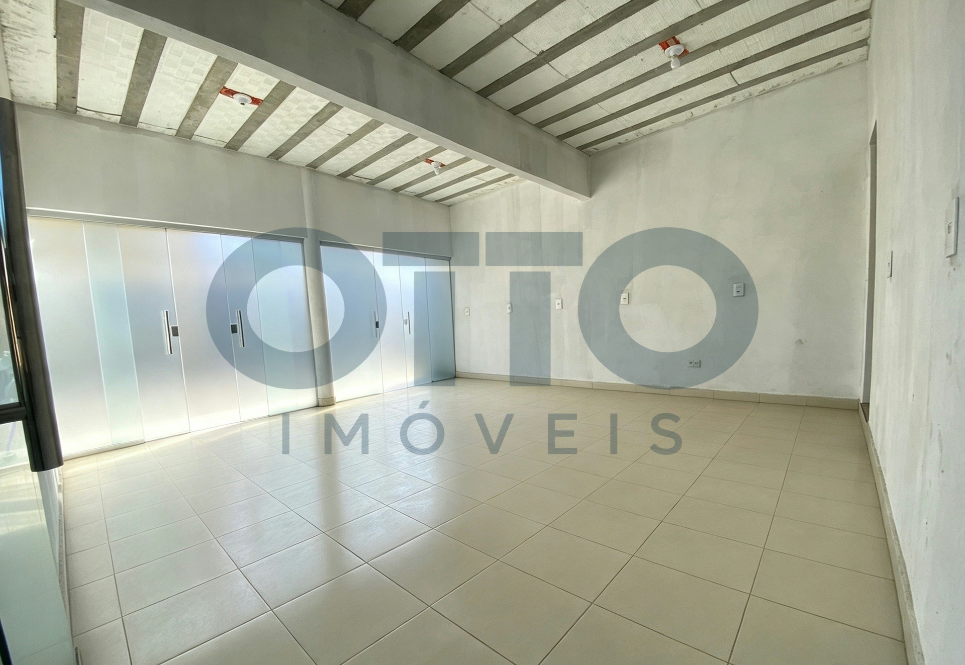 CASA COM PONTO COMERCIAL E TERRENO À VENDA NO ALTO DAS VILAS – ARRAIAL D’AJUDA | · foto 2