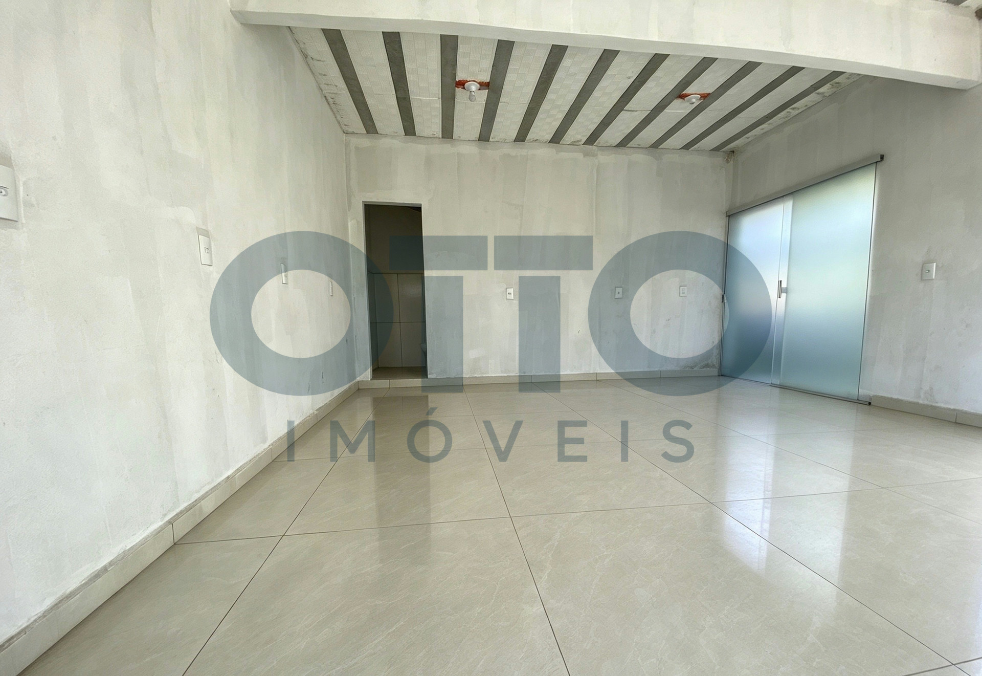 CASA COM PONTO COMERCIAL E TERRENO À VENDA NO ALTO DAS VILAS – ARRAIAL D’AJUDA | · foto 3