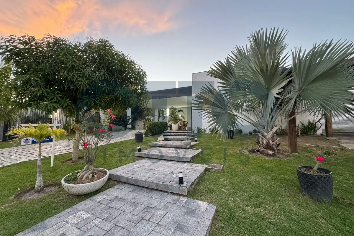 Foto de Casa com 4 quartos à venda em Outeiro de São Francisco, Porto Seguro