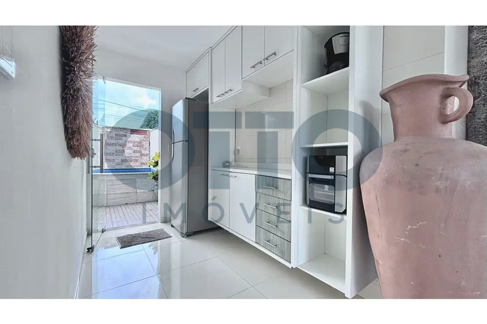 Duplex Mobiliado de 107 m² à Venda na Praia do Mutá | 3 Quartos, e Piscina · foto 12